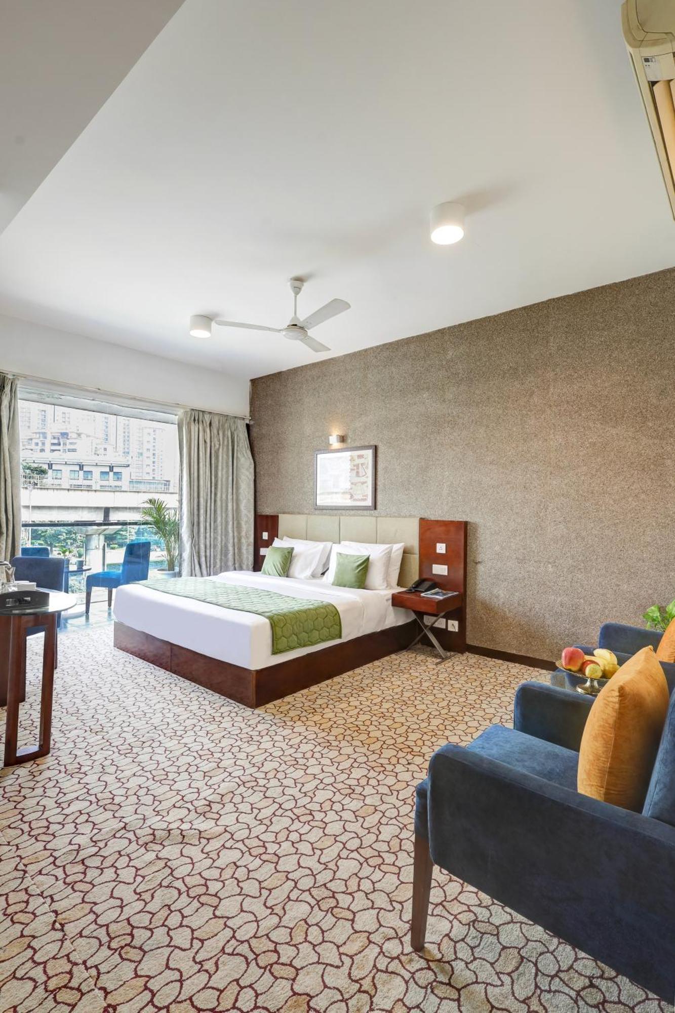 Hotel 91 By VIVID Gurgaon Buitenkant foto