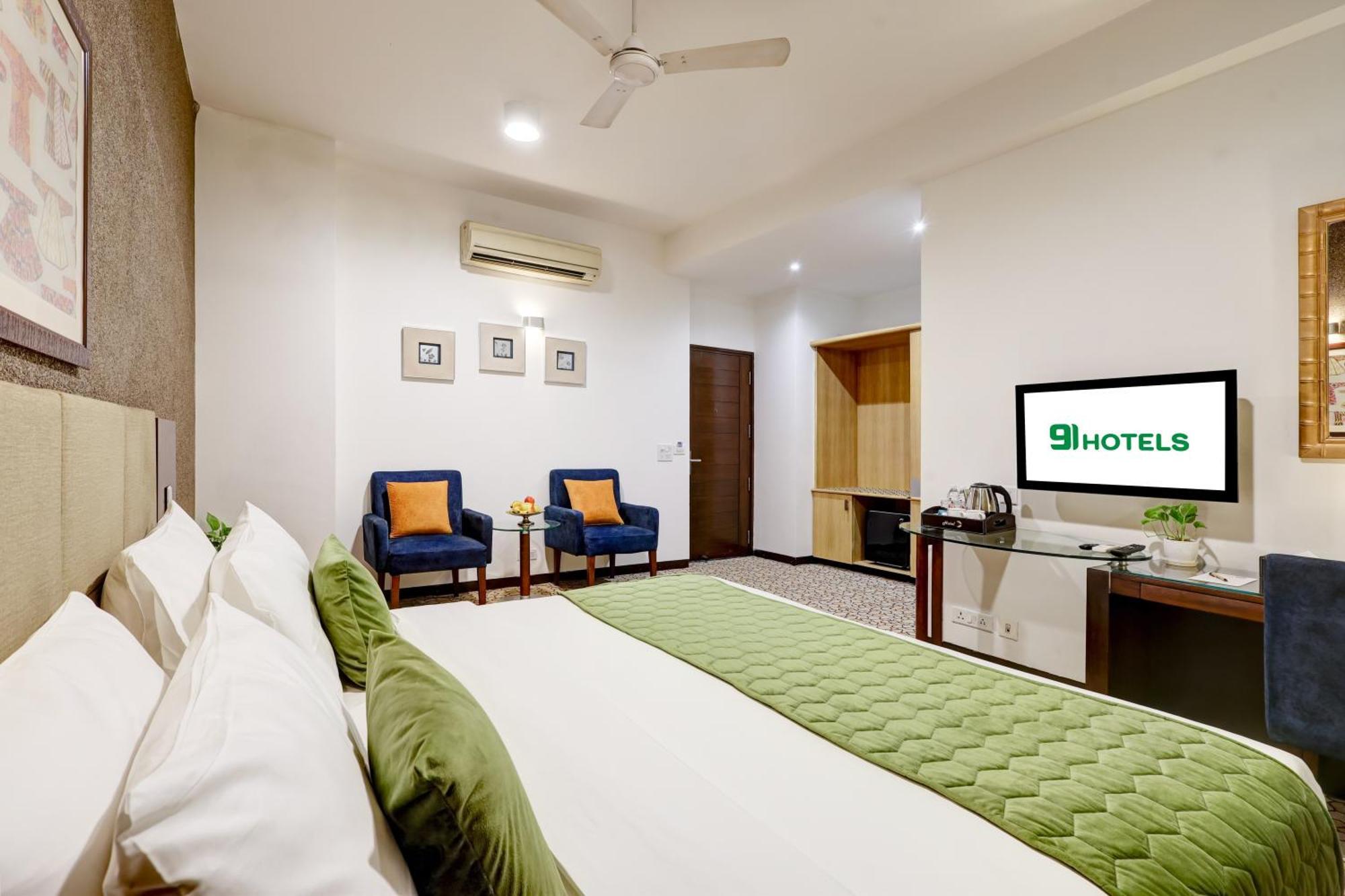Hotel 91 By VIVID Gurgaon Buitenkant foto