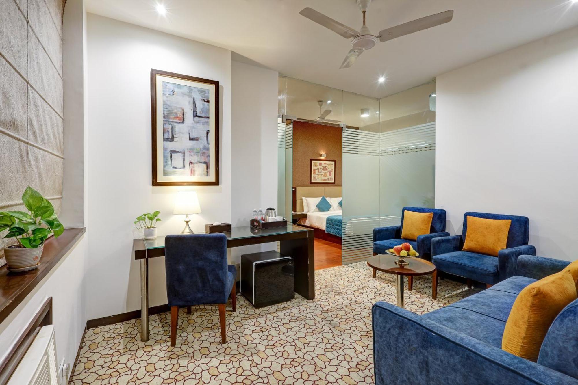 Hotel 91 By VIVID Gurgaon Buitenkant foto